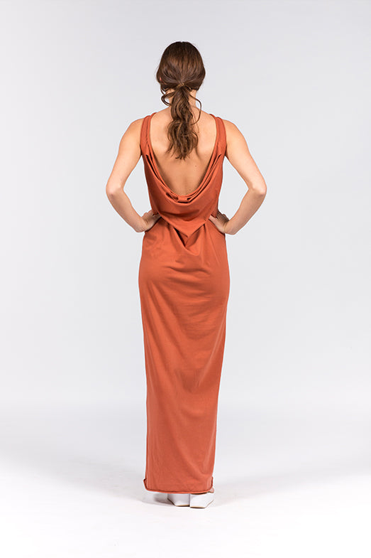 Cinnamon long dress which can be worn in multiple ways, in organic cotton.